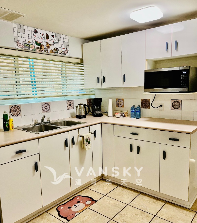 260501140719_Kitchen 3.jpg
